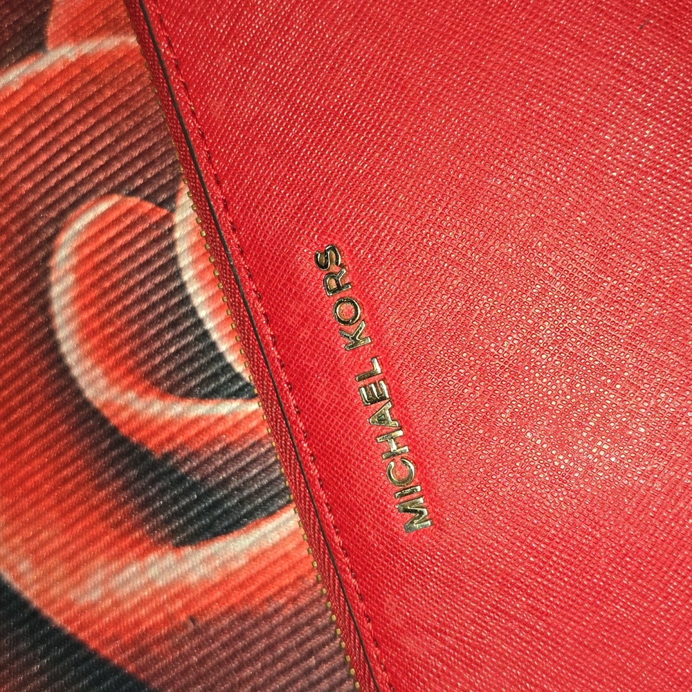 Nwt Michael Kors Cont. Wallet Wristlet Clutch Red New - Picture 2 of 5